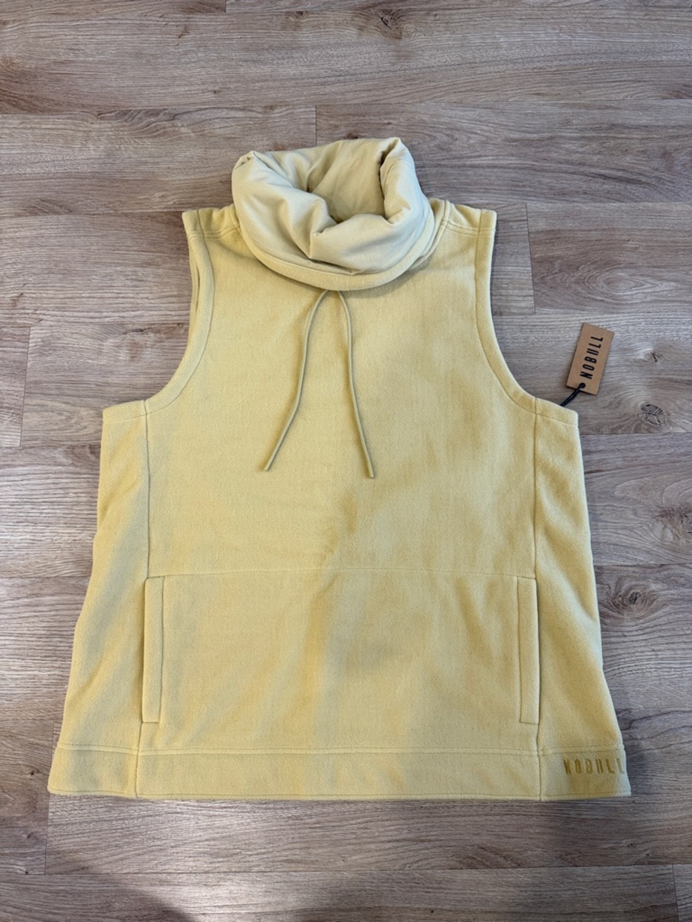 NOBULL Women’s sleeveless polertec cowl vest NWT